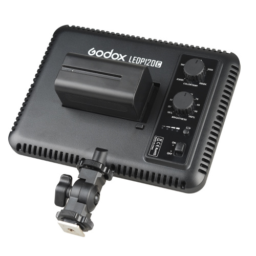 Осветитель светодиодный Godox LEDP120C накамерный фото 8 Осветитель светодиодный Godox LEDP120C накамерный фото 8