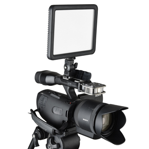 Осветитель светодиодный Godox LEDP120C накамерный фото 6 Осветитель светодиодный Godox LEDP120C накамерный фото 6