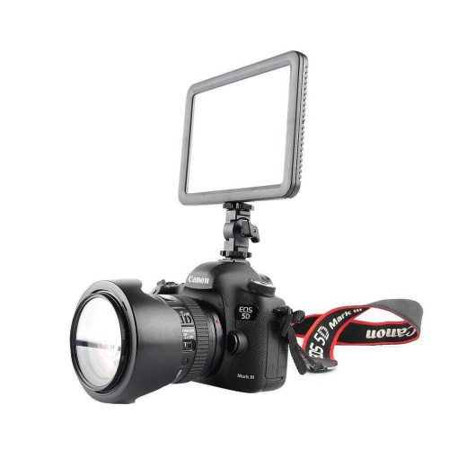 Осветитель светодиодный Godox LEDP120C накамерный фото 3 Осветитель светодиодный Godox LEDP120C накамерный фото 3