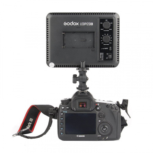Осветитель светодиодный Godox LEDP120C накамерный фото 5 Осветитель светодиодный Godox LEDP120C накамерный фото 5