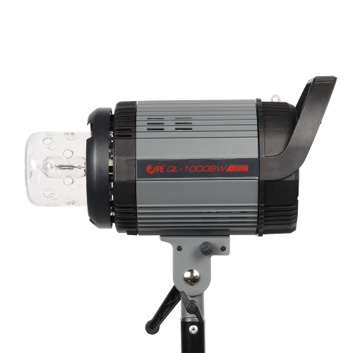 Осветитель Falcon Eyes QL-1000BW v2.0 галогенный фото 3 Осветитель Falcon Eyes QL-1000BW v2.0 галогенный фото 3